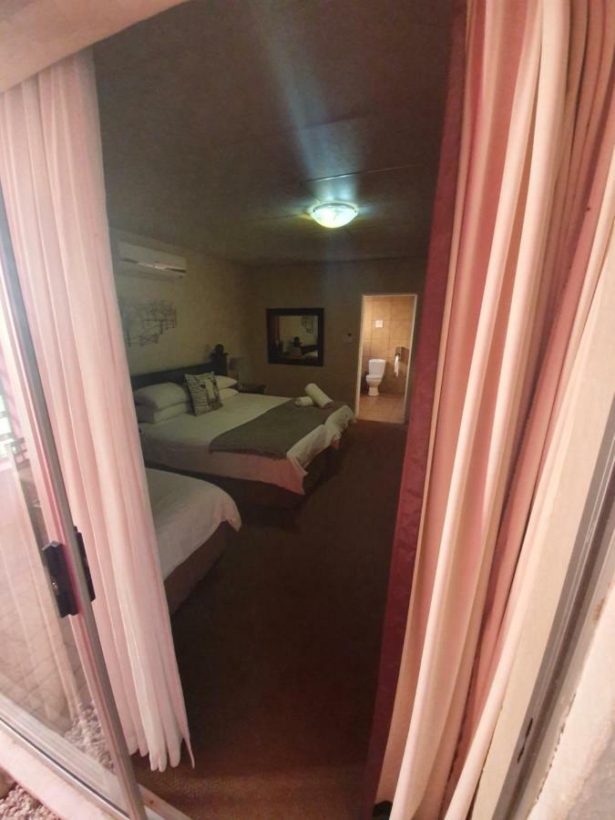 Leach Lodge Kuruman Eksteriør billede