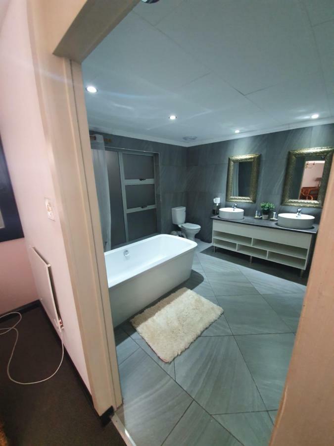 Leach Lodge Kuruman Eksteriør billede
