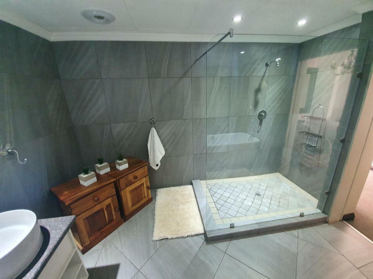 Leach Lodge Kuruman Eksteriør billede