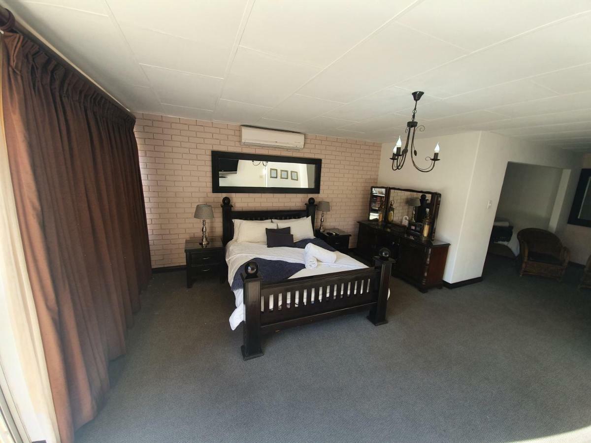 Leach Lodge Kuruman Eksteriør billede