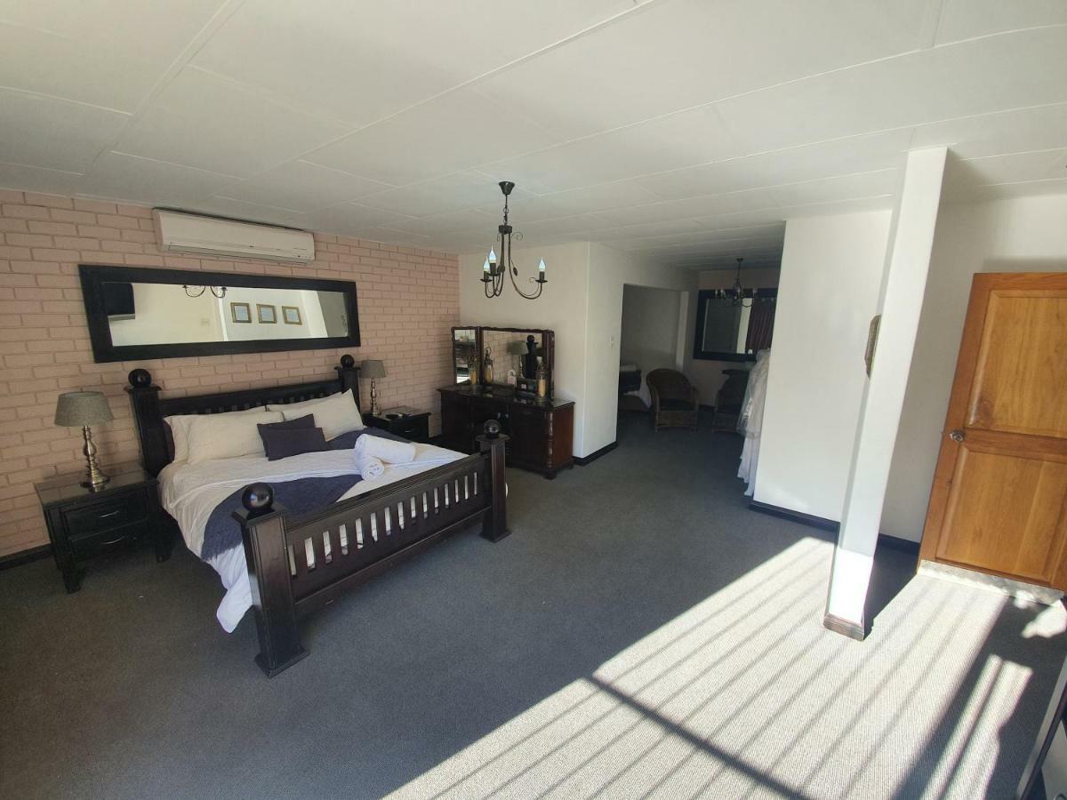 Leach Lodge Kuruman Eksteriør billede
